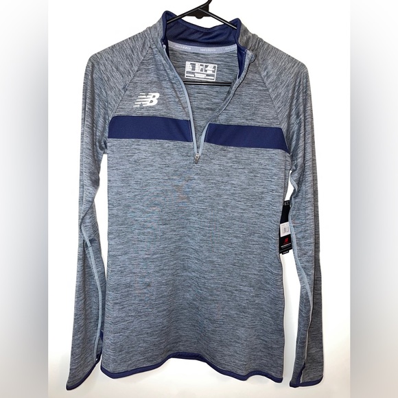 New Balance Woman’s Athletics Half Zip Sweatshirt (S) - Picture 2 of 11